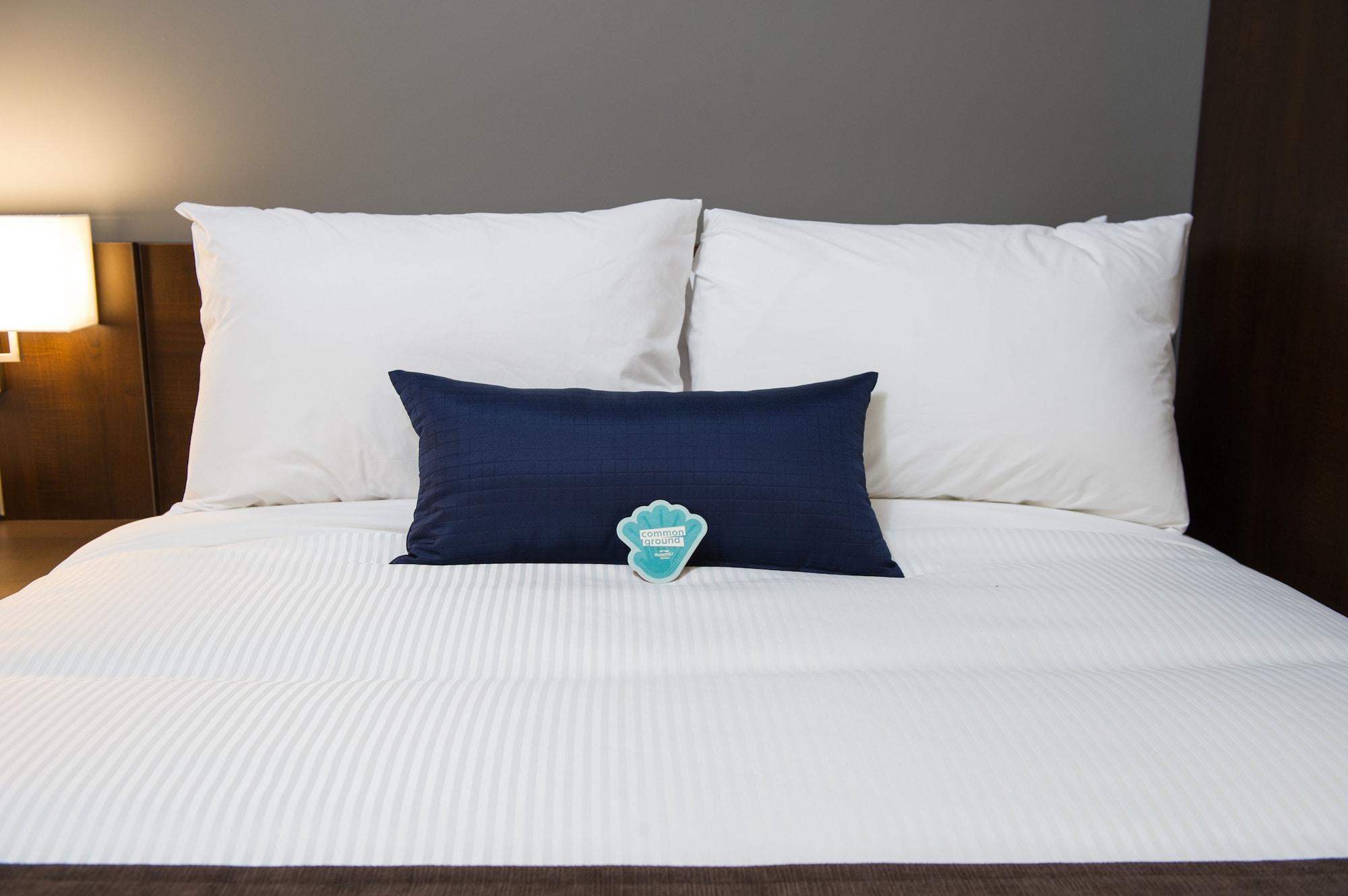 Microtel Inn & Suites By Wyndham Whitecourt Exteriér fotografie